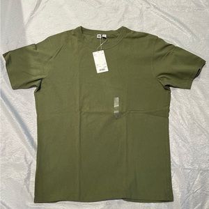 Uniqlo short sleeve crewneck T-shirt